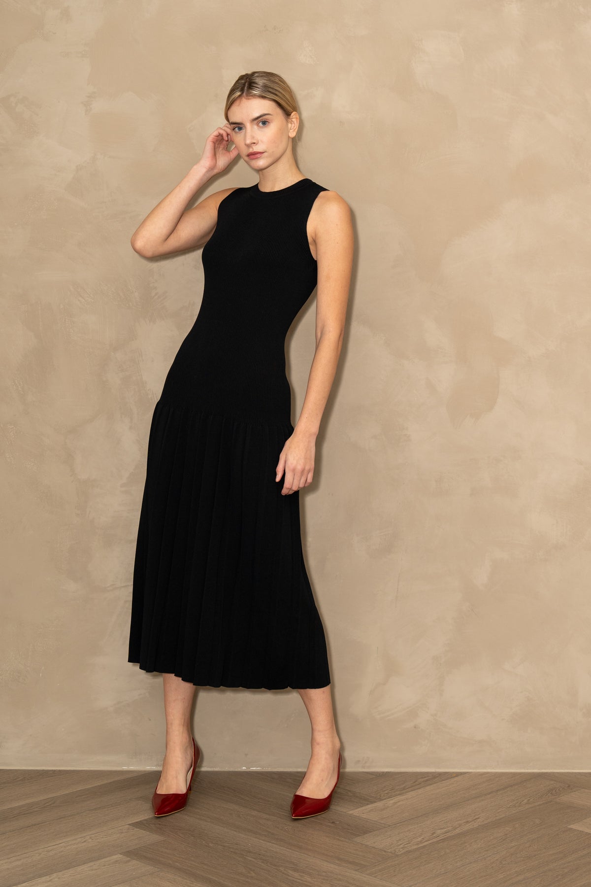 Emmy Pleat Hem Midi Knit Dress